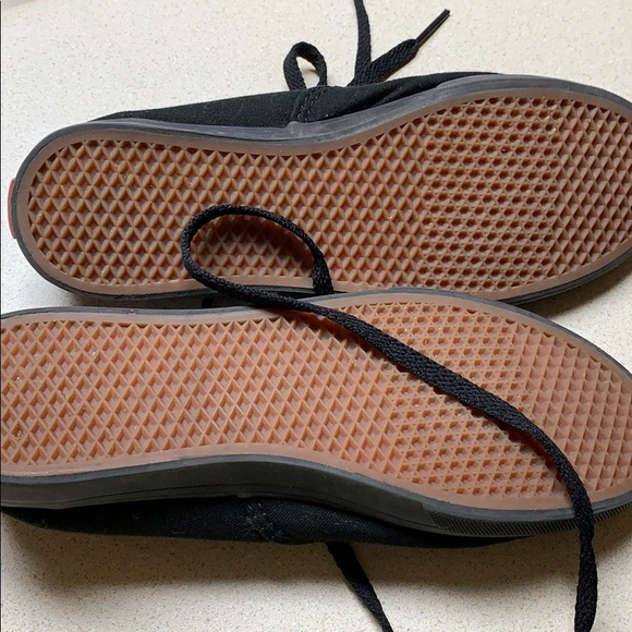 Black Vans - Picture 5 of 5